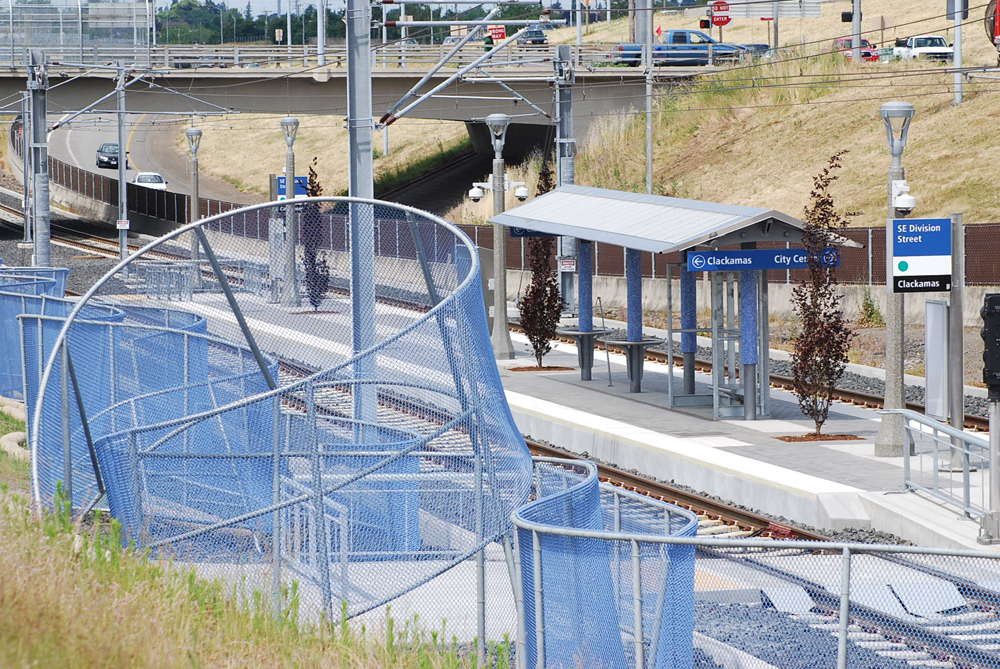 Curved Steel Fence for Portland MAX Light-rail Shelter